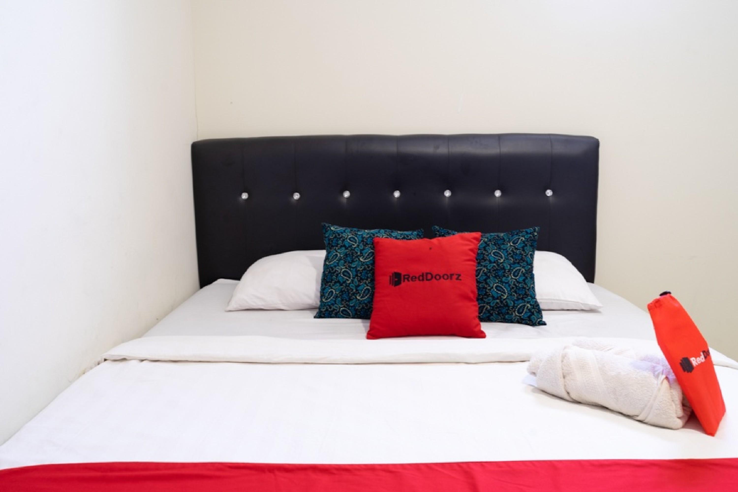 Reddoorz Near Setrasari Mall 4 Бандунг Екстериор снимка